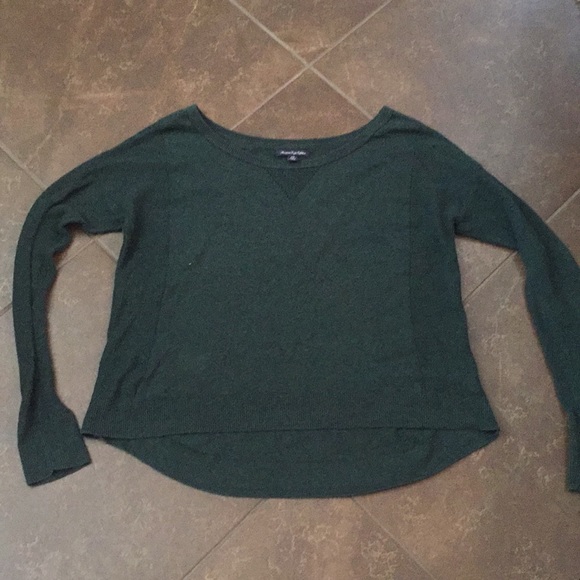 American Eagle Green Sweater - Picture 1 of 4